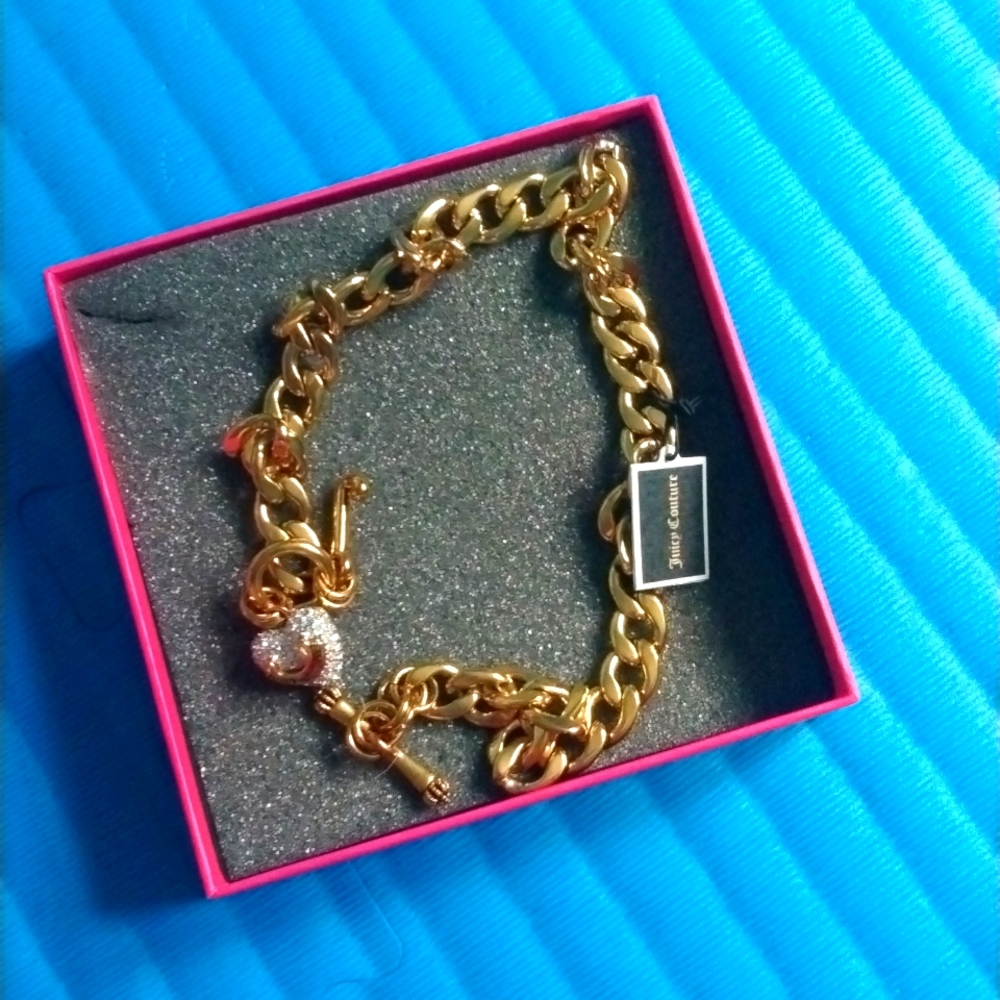 Juicy Couture necklace